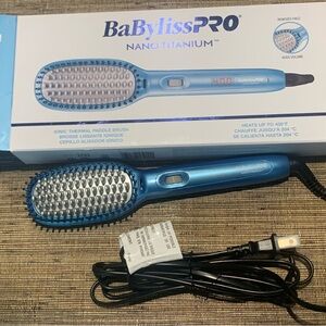 BaByliss PRO Nano Titanium Ionic Therman Paddle Brush